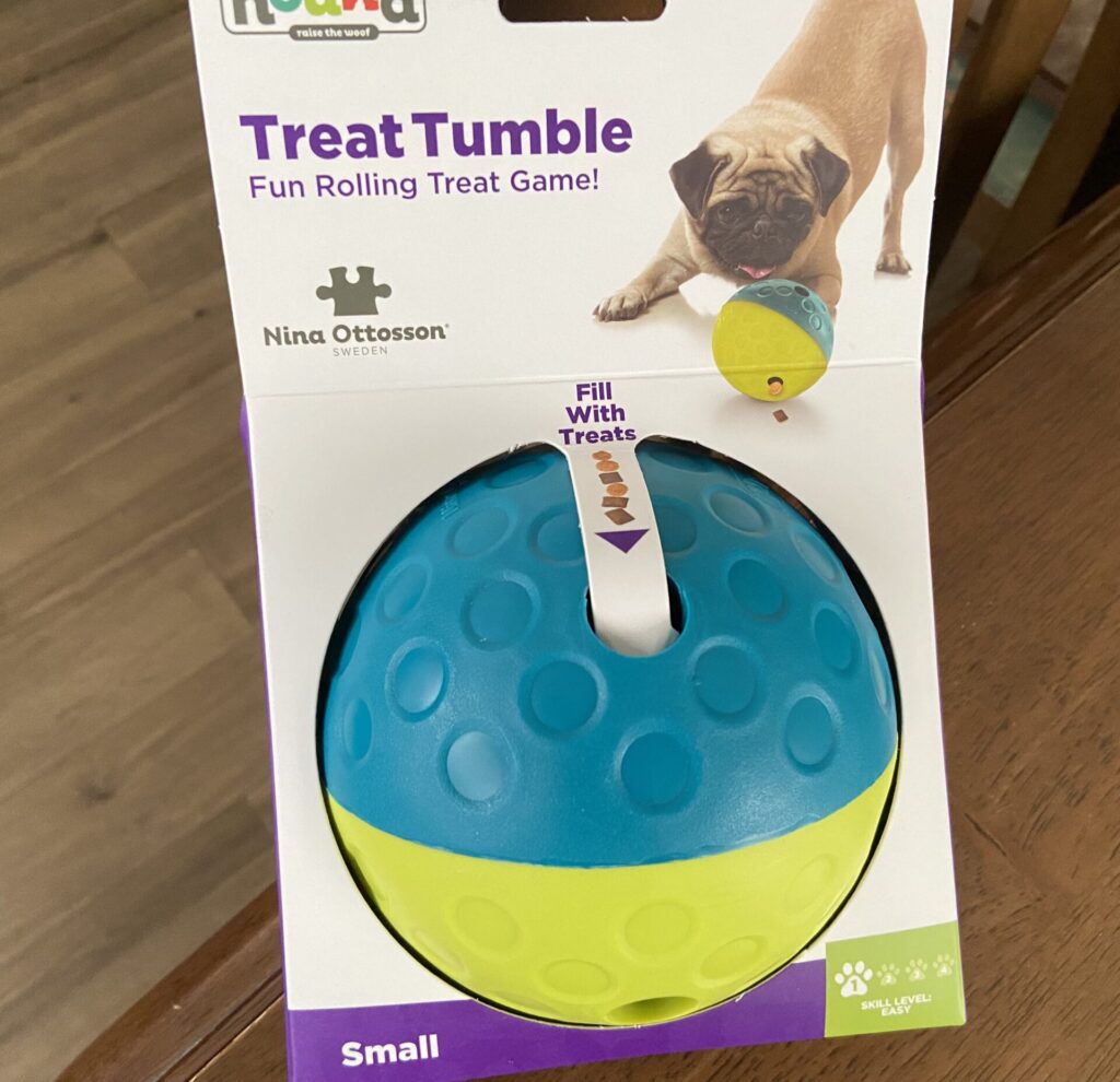ドッグフードに飽きた犬のための対策として取り入れた知育玩具