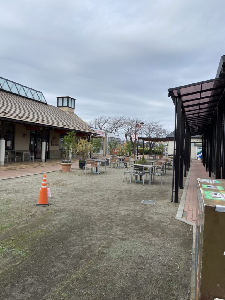 道の駅にのみやの中庭②