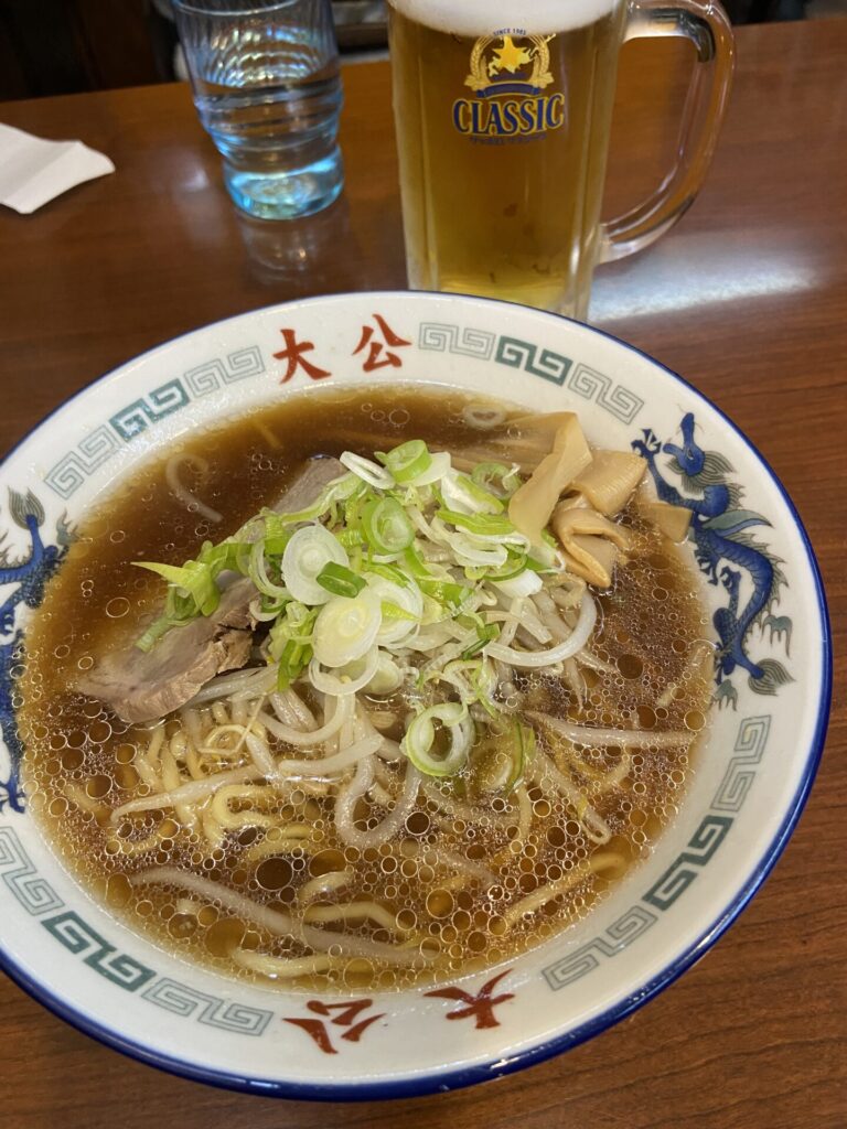 札幌の老舗ラーメン、大広で醤油ラーメンを食す